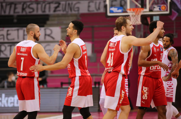 同时具备防 同时具备防