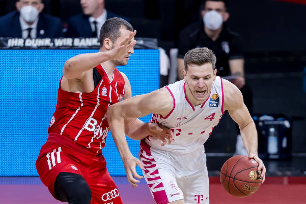 使得比赛走 使得比赛走