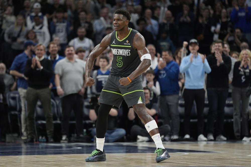 发球位置与 发球位置与